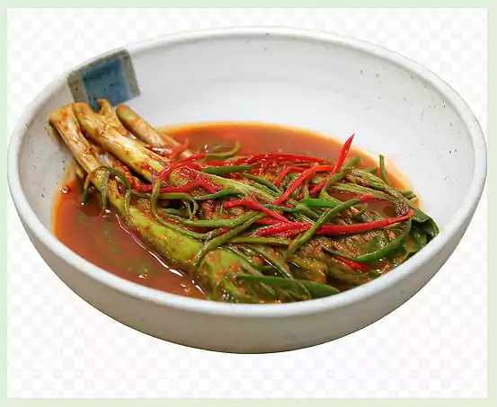 Korean Temple Food in Summer: 5 Seasonal Vegan Recipes 4 2Korean Temple Food_Seasonal Vegan Recipes_Sangchu-daegung Kimchi