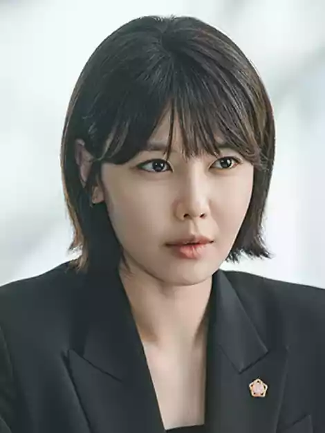 Idol Eye cast : Full Characters Guide for the Idol Eye ENA K-drama 4 Idol Eye cast_Idol Eye ENA drama3_1Maeng Sena_played by Choi Sooyoung