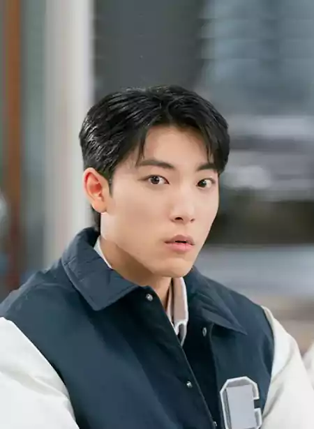 I'm Human from Today Cast and Plot: A Korean Romantic Comedy Full of Twists 20 I'm Human from Today cast_Korean romantic comedy6_5Bae Jeong-bae_played by Ji Seung-jun