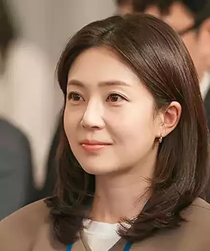 The Judge Returns Cast & Episode Guide: Full Character List (2026) 20 The Judge Returns Cast_episode guide_character6_2Song Na-yeon_played by Baek Jin-hee