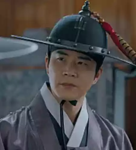 To My Beloved Thief Kdrama cast: Episode Breakdown & What to Watch For (2026) 14 To My Beloved Thief Kdrama cast_Episodes4_5Kang Yoon-bok_played by Moon Tae-yu