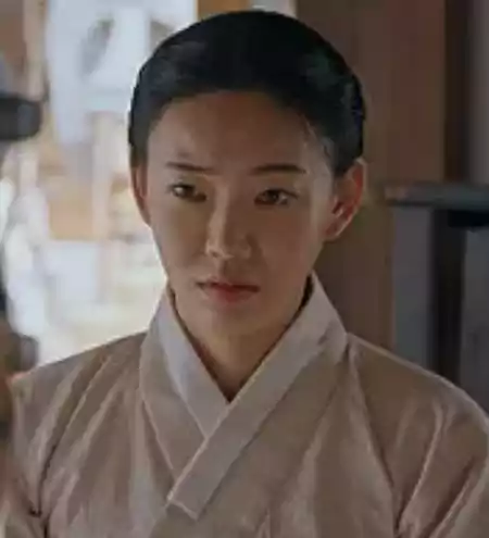 To My Beloved Thief Kdrama cast: Episode Breakdown & What to Watch For (2026) 31 To My Beloved Thief Kdrama cast_Episodes8_2Kkot-sim_played by Park Eun-jung