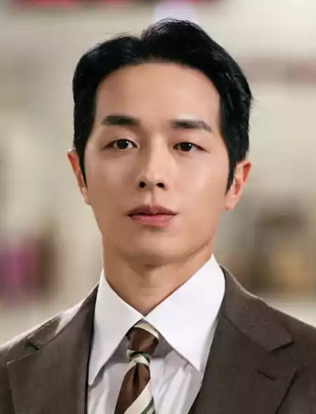 In Your Radiant Season Cast & Characters: Complete K-Drama Guide 10 In Your Radiant Season cast_In Your Radiant Season plot summary2_4_1Yeon Tae-seok_played by Kwon Hyuk