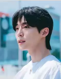 Our Universe K-Drama: Cast, Plot Summary, Episodes, and Character Chart 3 Our Universe K-Drama_Our Universe cast2_1_1Sun Taehyung_played by Bae In-hyuk