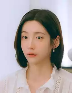 Our Universe K-Drama: Cast, Plot Summary, Episodes, and Character Chart 9 Our Universe K-Drama_Our Universe cast2_3_1Woo Hyunju_played by Park Ji-hyun