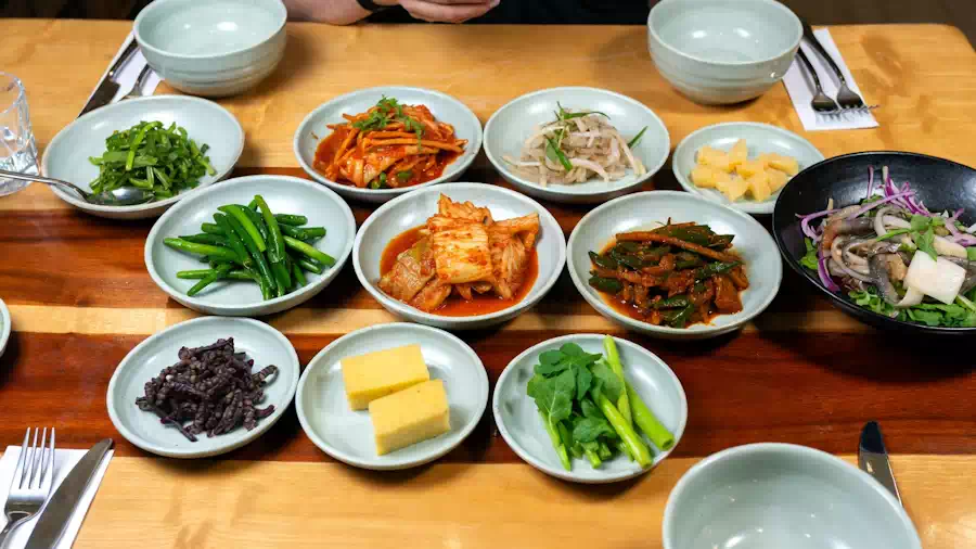 Why Do Korean Neighbors Leave Food at Your Door? The Hidden Meaning of Jeong 6 korean neighbors leave food at your door_meaning of jeong8_korean neighbors