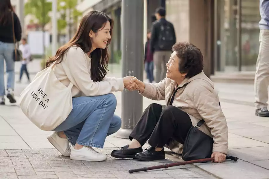 Why Koreans Help Drunk Strangers Understanding Jeong and Korean Drinking Culture 3 Jeong in Korean culture shown through helping strangers