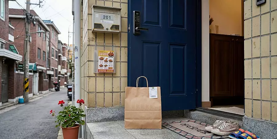 The Meaning of Jeong in Everyday Korea(정): Why Korean Taxi Drivers Care 5 Jeong in everyday Korea expressed in Korean social life through neighbor kindness