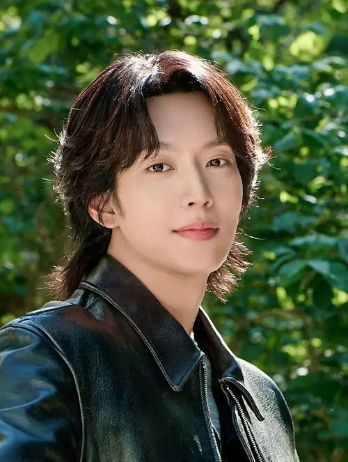 The Practical Guide to Love Cast: Complete Guide to Plot and Themes | 미혼 남녀의 효율적 만남 4 The Practical Guide to Love Cast1_3Shin Ji-soo_played by Lee Ki-taek